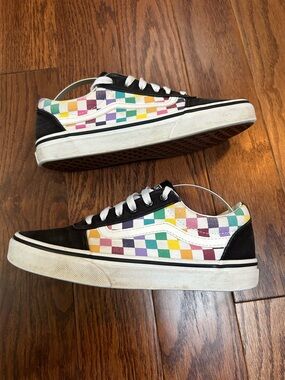 Vans Old Skool Rainbow Checkerboard kids size 3.5